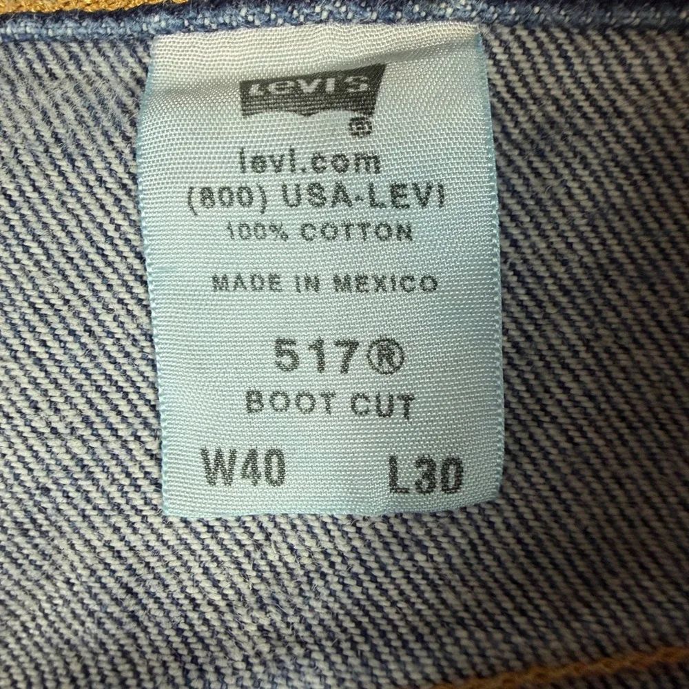 Vintage Levi's 517 Bootcut Denim Jeans Medium Wash Size 40x30 Western 2000s Y2K